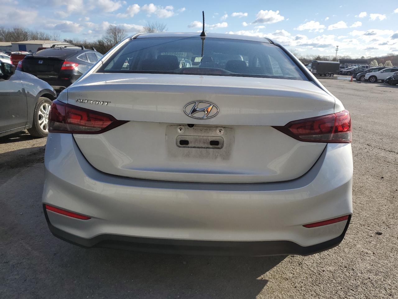 2018 Hyundai Accent Se - Фото 6