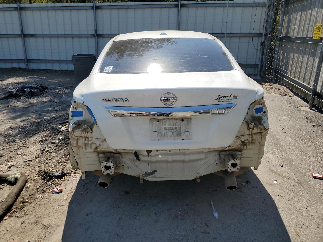 2015 Nissan Altima 2.5 - Image 6
