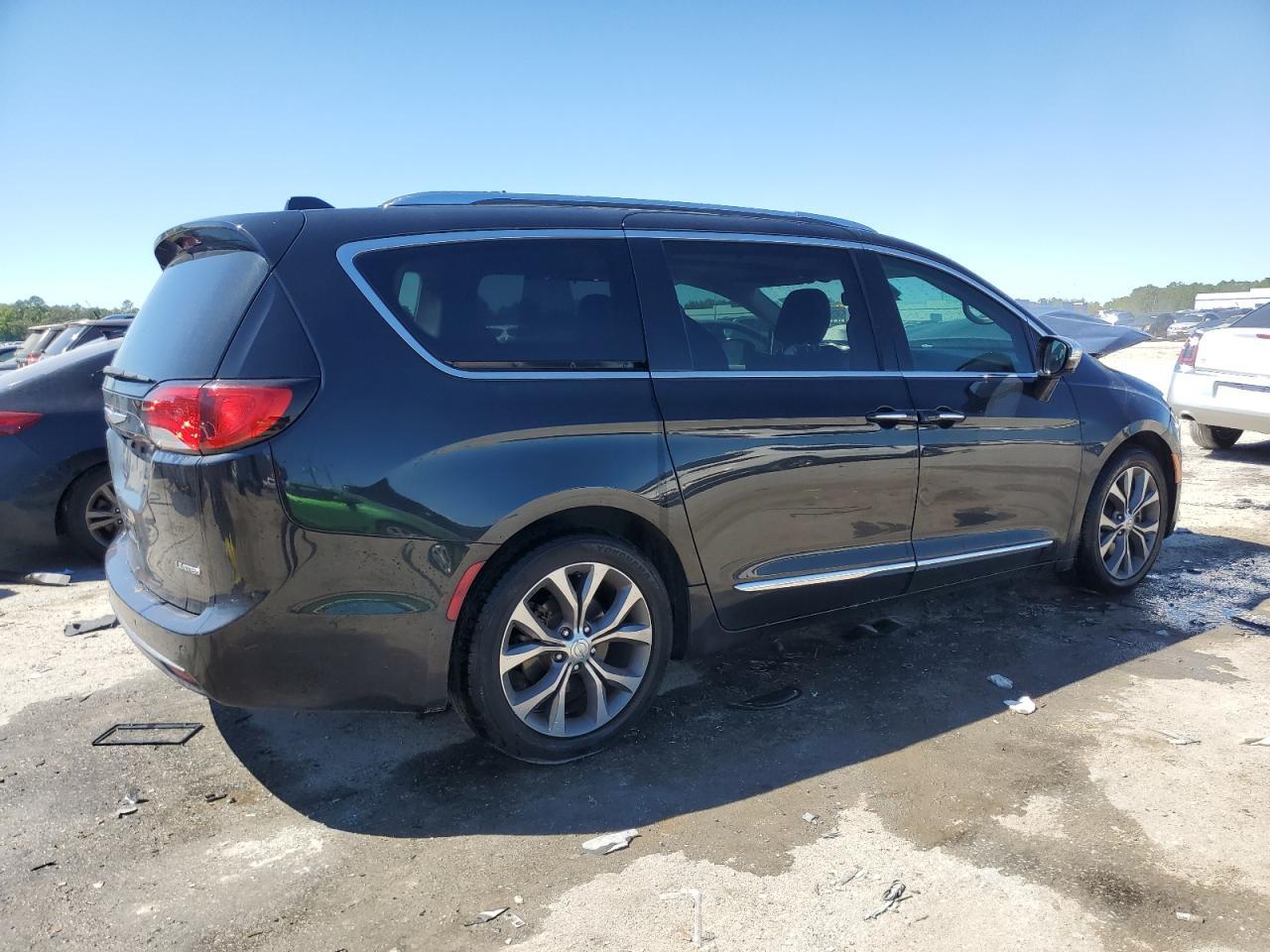 2017 Chrysler Pacifica Limited - Фото 3