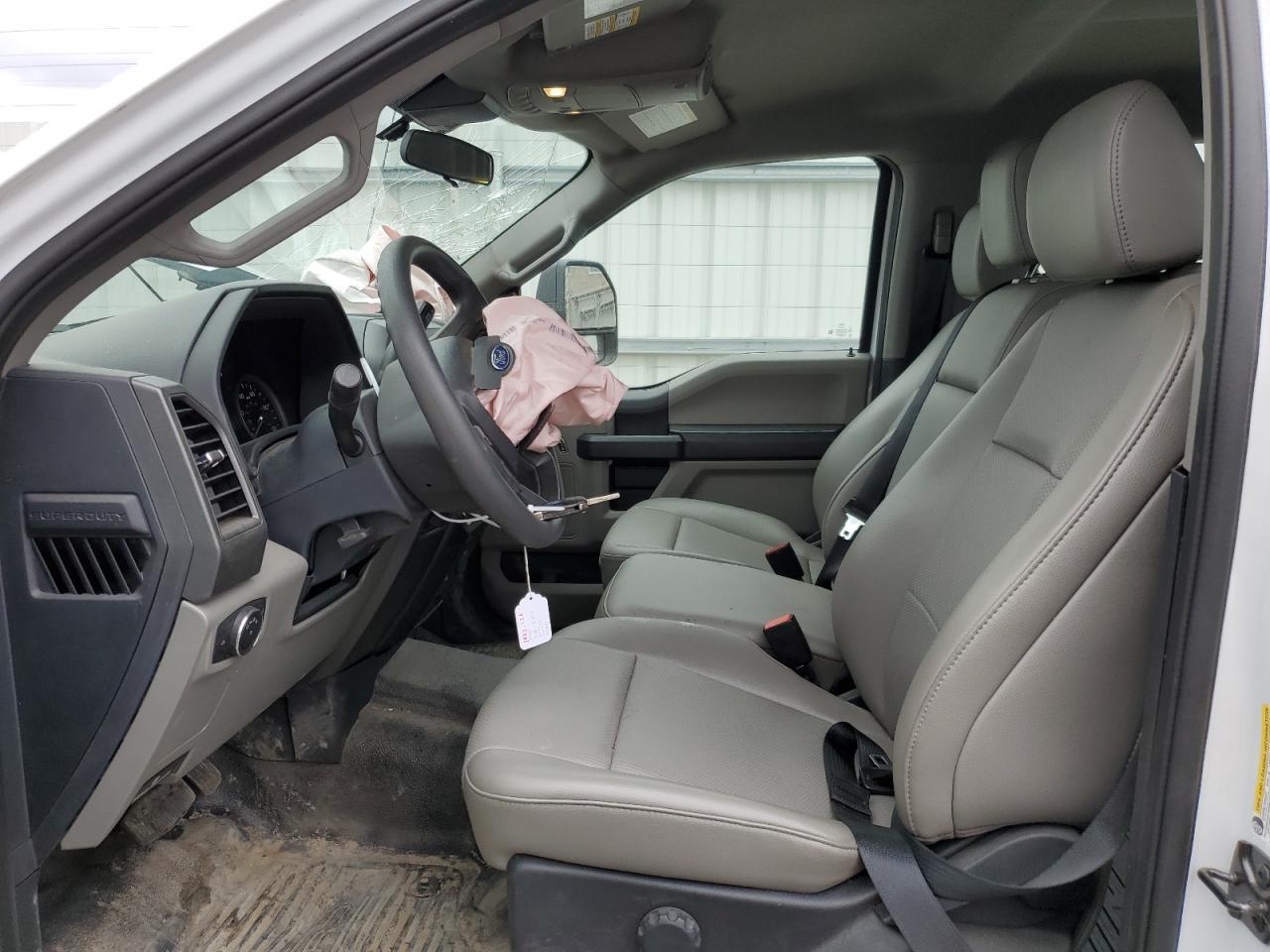 2022 Ford F250 Super Duty - Фото 7