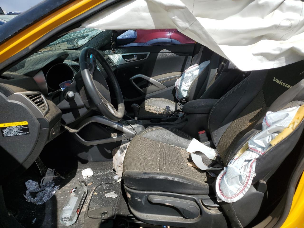 2016 Hyundai Veloster - Фото 7