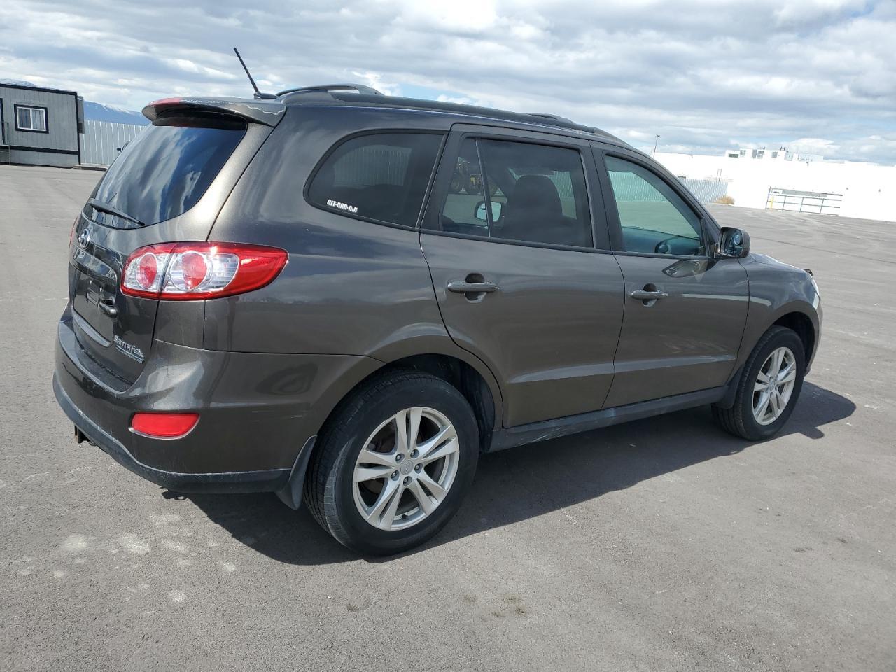 2012 Hyundai Santa Fe Se - Image 3