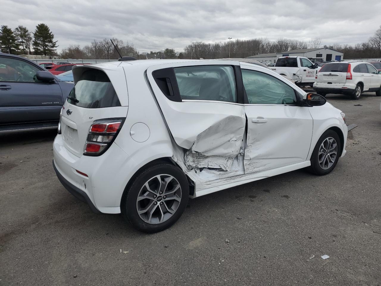 2018 Chevrolet Sonic Lt - Фото 3