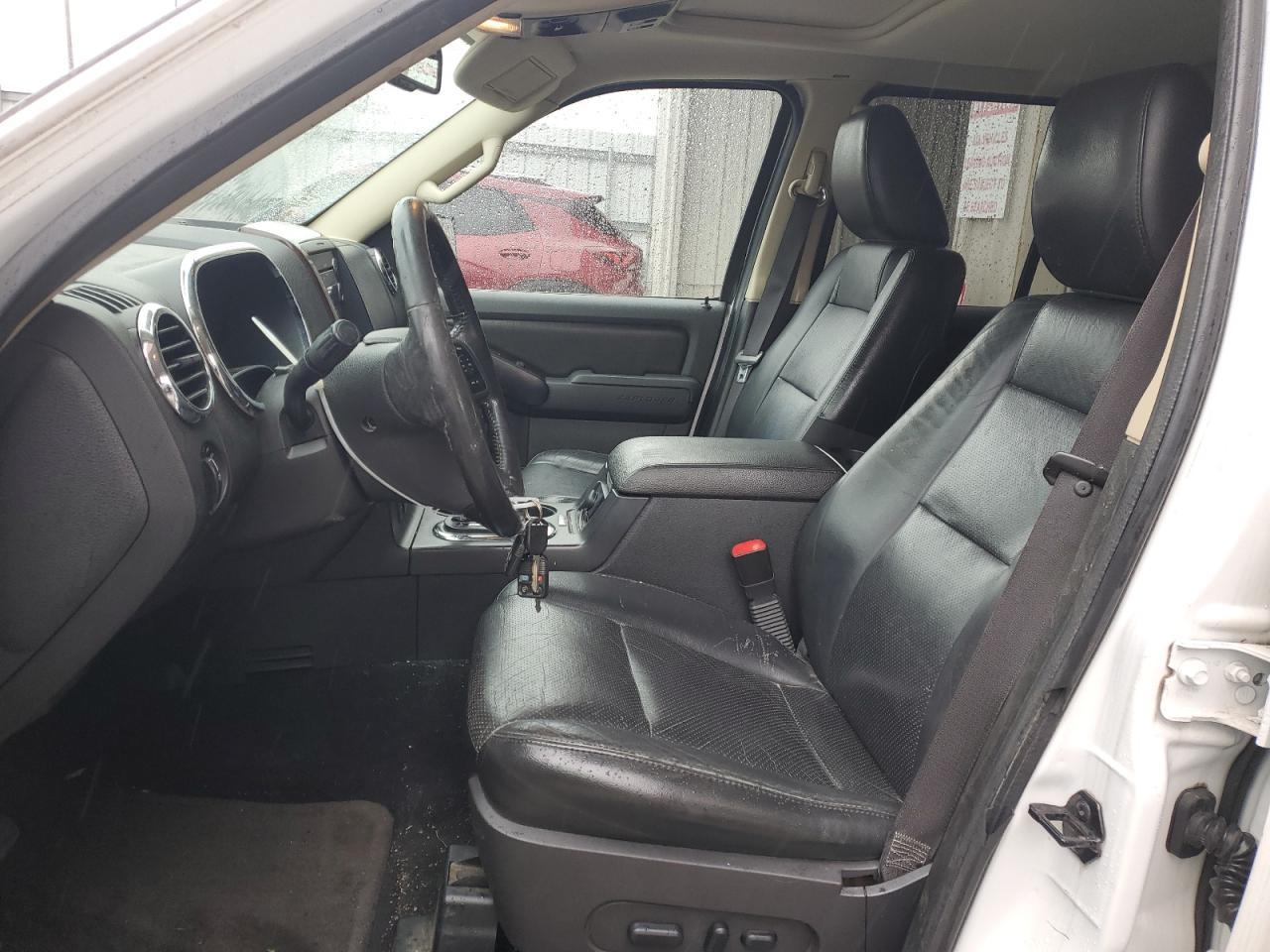 2010 Ford Explorer Limited - Image 7