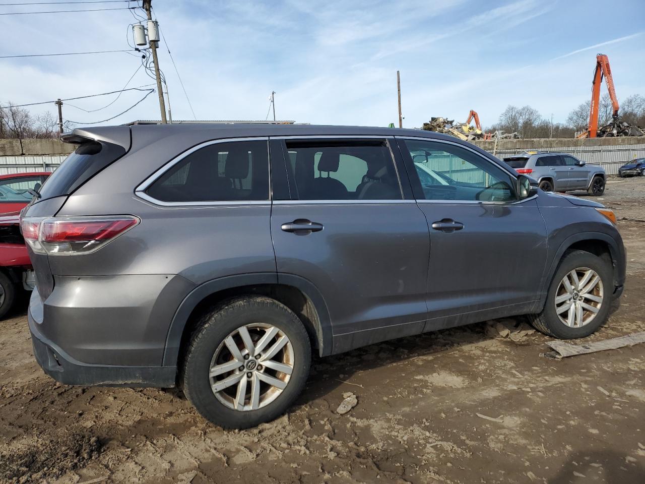 2016 Toyota Highlander Le - Фото 3