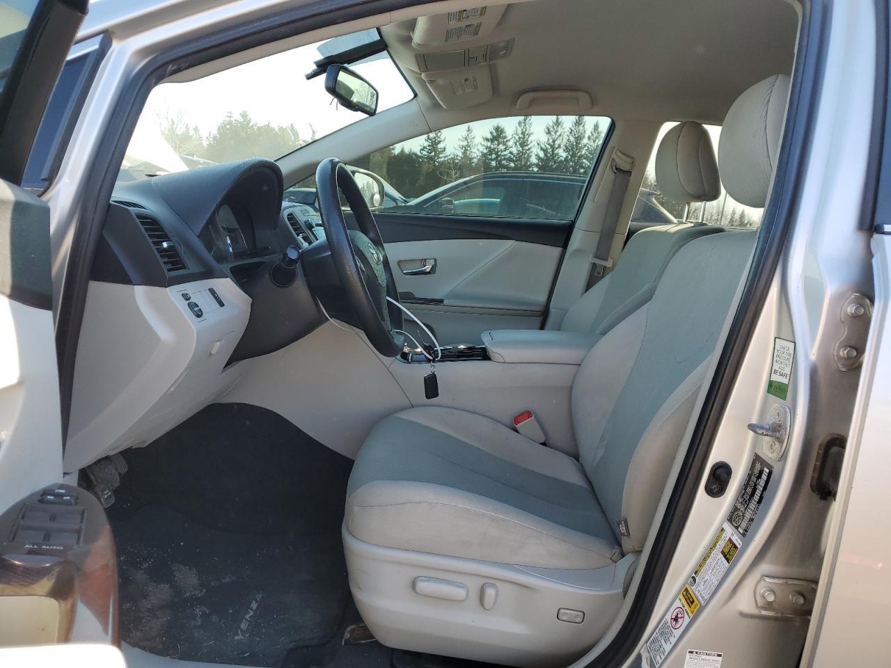 2010 Toyota Venza - Фото 7