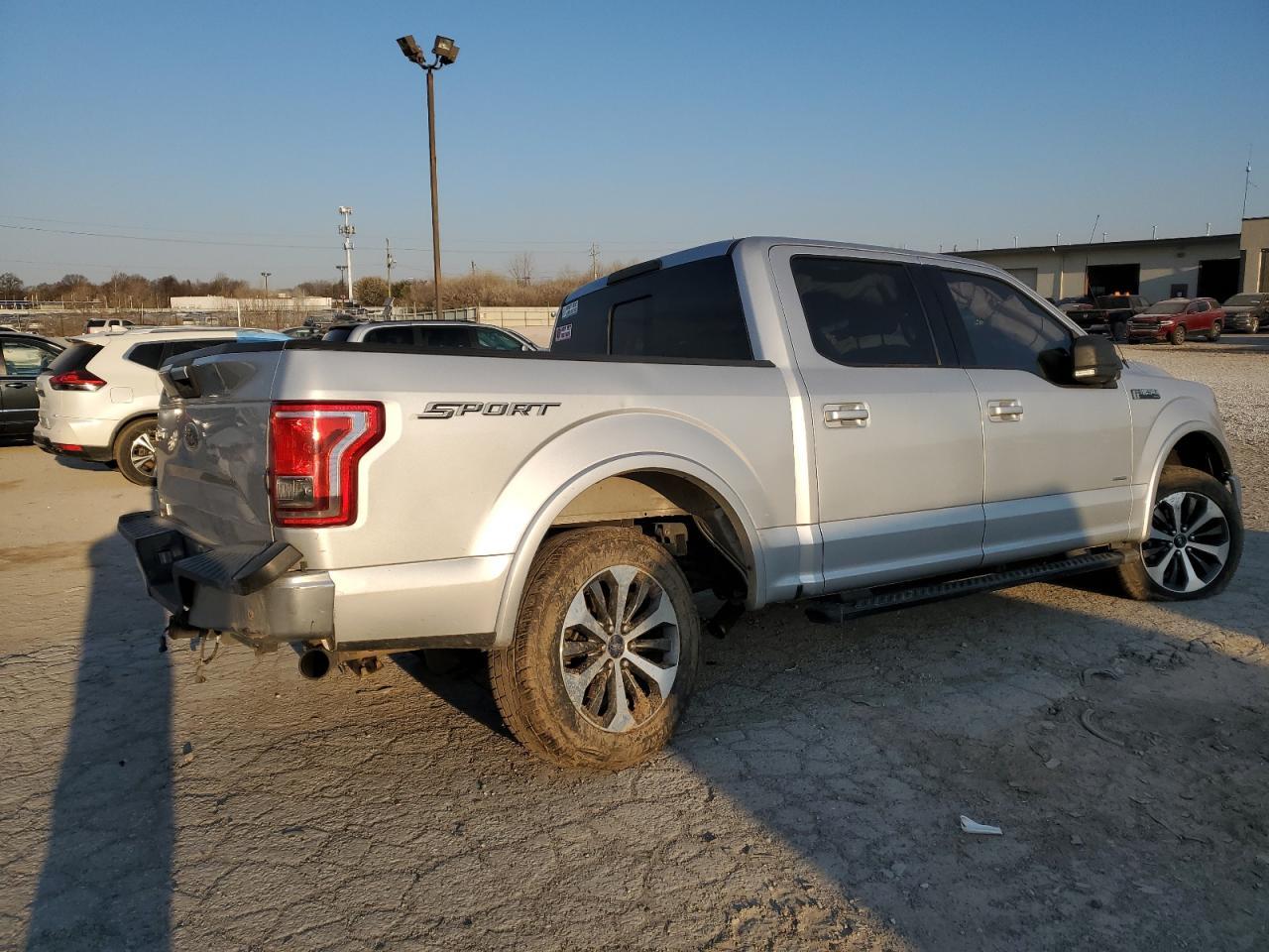 2016 Ford F150 Supercrew - Фото 3