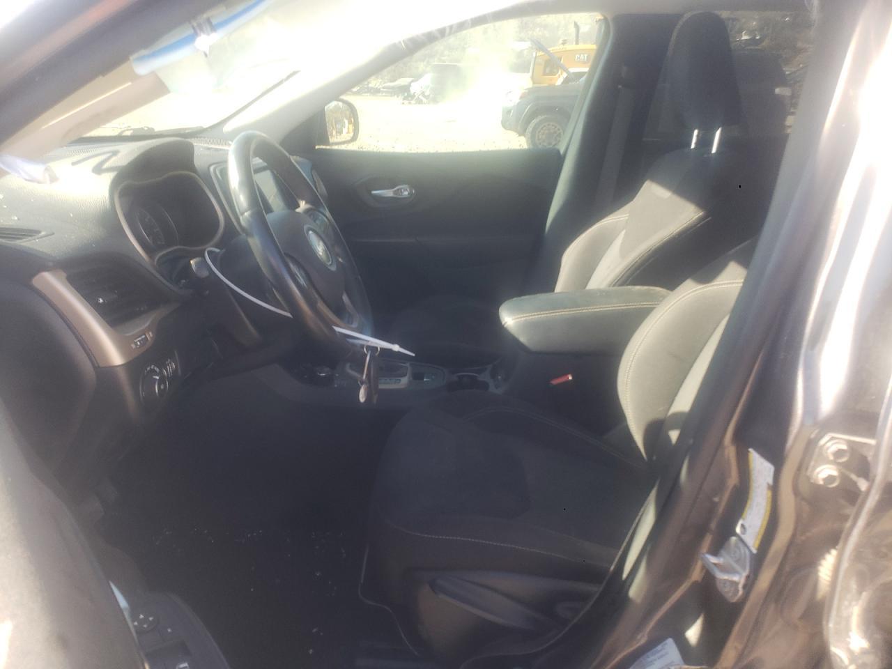 2015 Jeep Cherokee Latitude - Фото 7