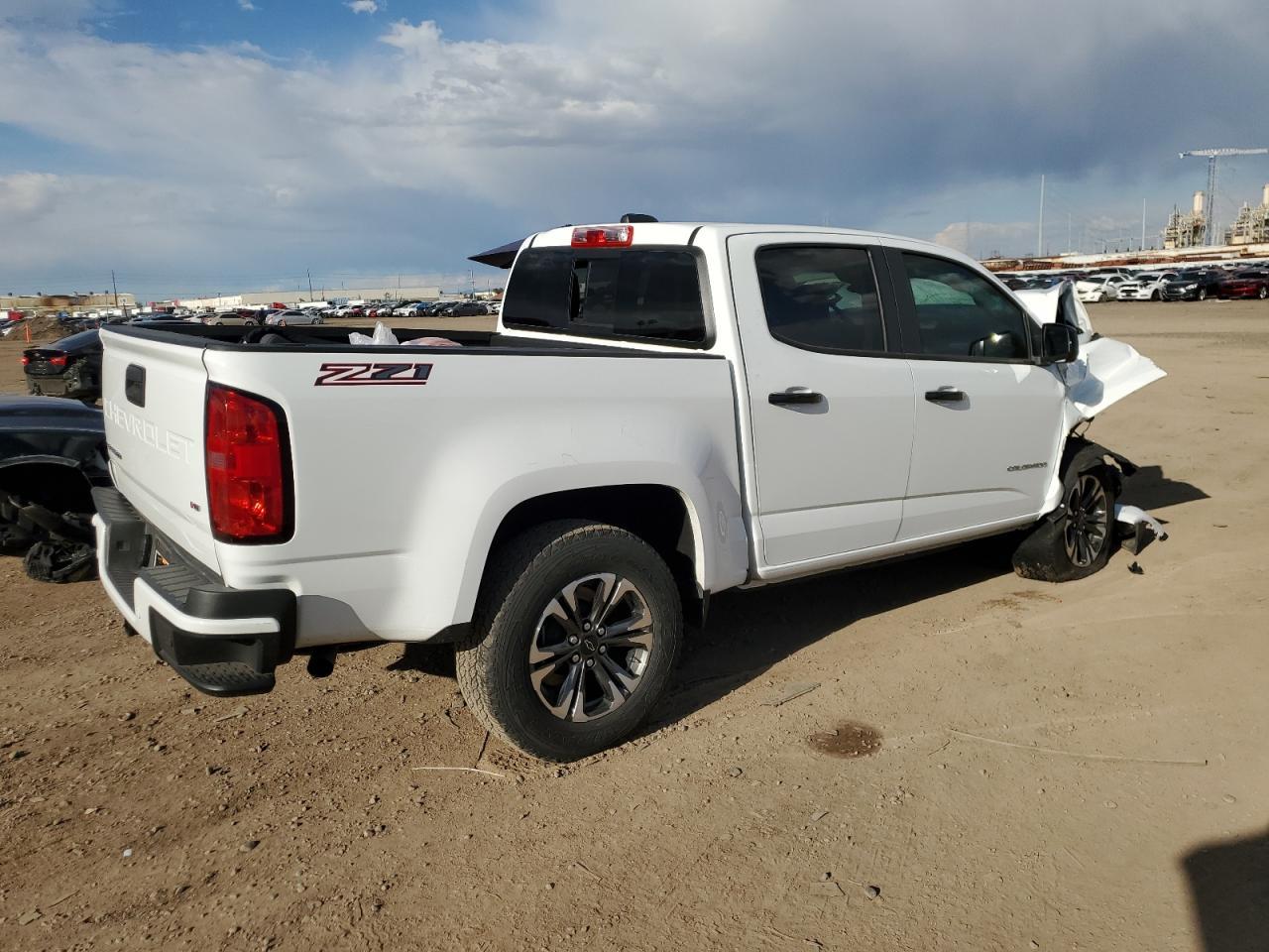 2022 Chevrolet Colorado Z71 - Фото 3