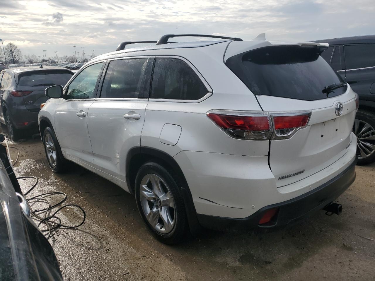2016 Toyota Highlander Limited - Image 2