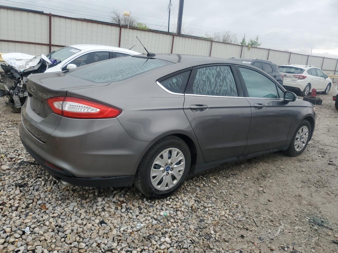 2013 Ford Fusion S - Фото 3
