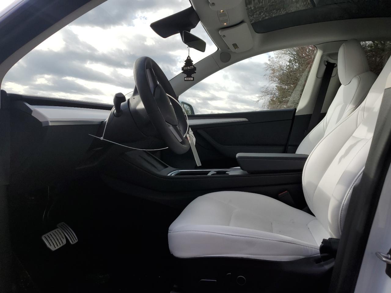 2023 Tesla Model Y - Фото 7