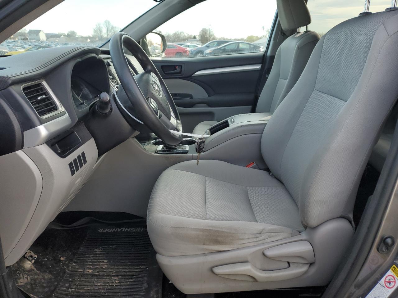 2016 Toyota Highlander Le - Фото 7