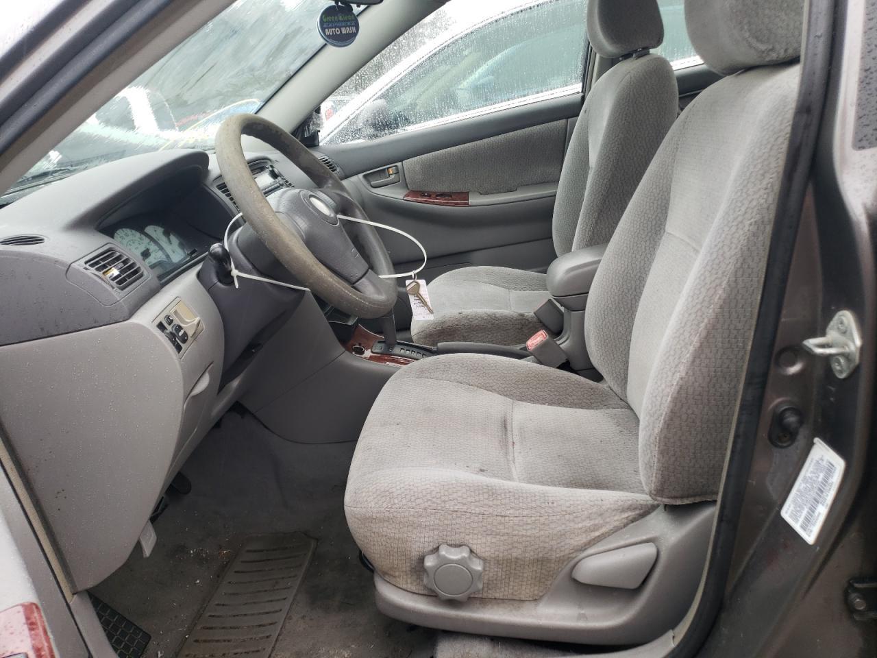 2004 Toyota Corolla Ce - Image 7