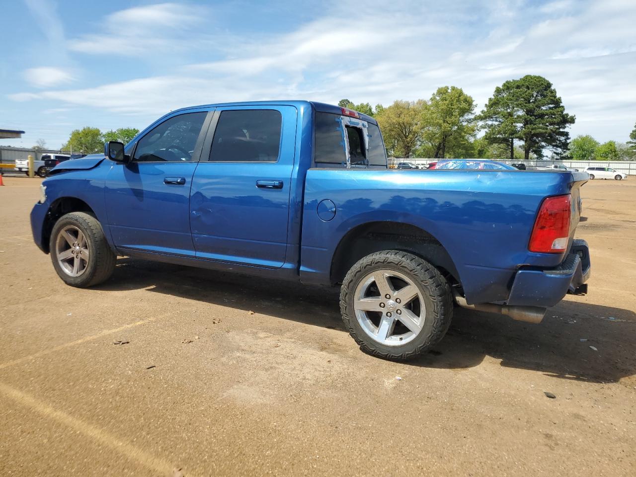 2011 Dodge Ram 1500 - Фото 2