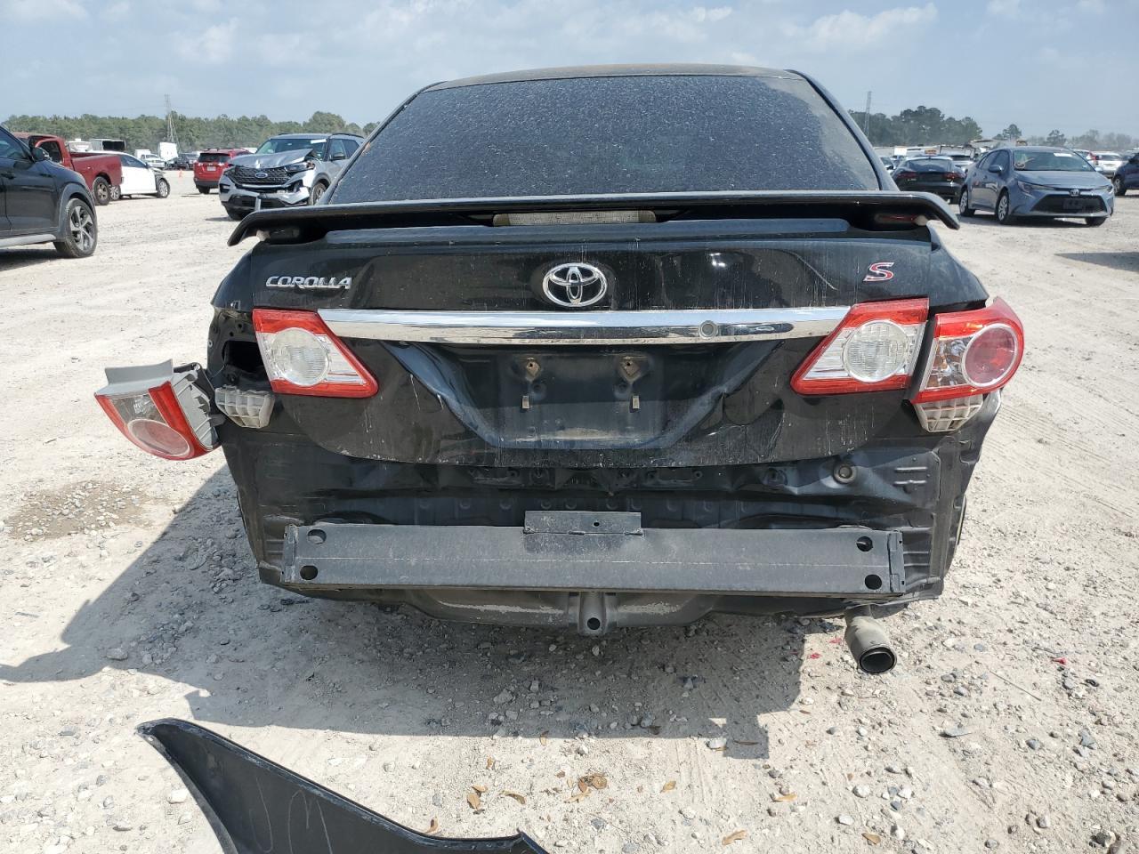 2013 Toyota Corolla Base - Фото 6