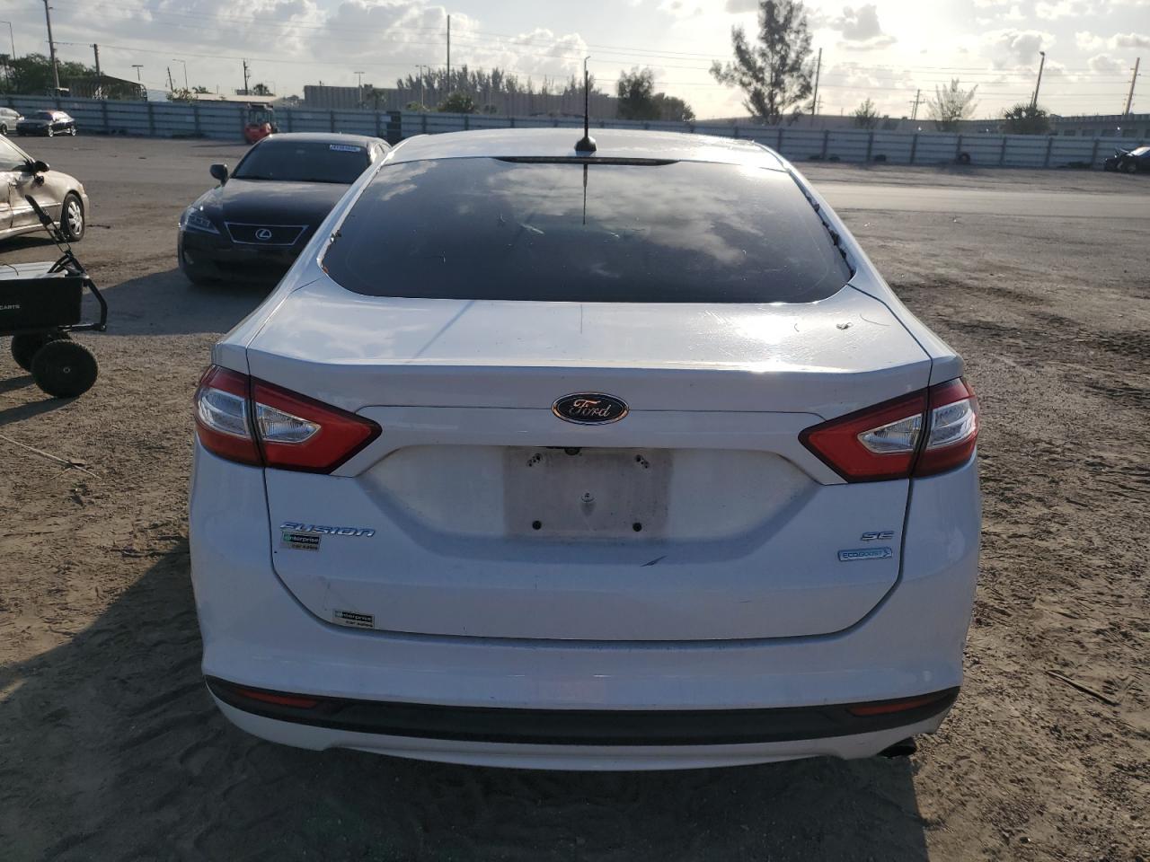 2016 Ford Fusion Se - Фото 6