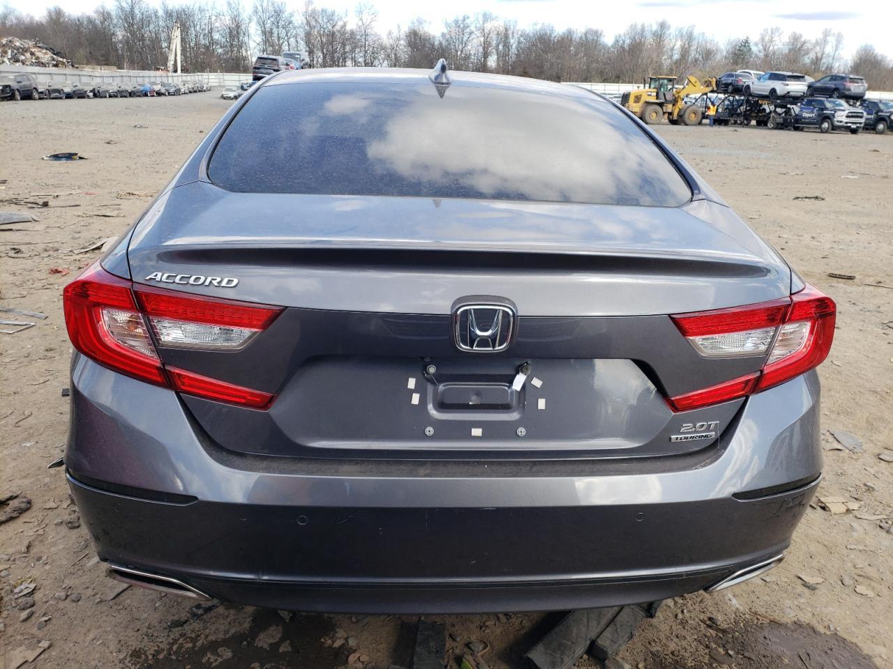 2018 Honda Accord Touring - Фото 6