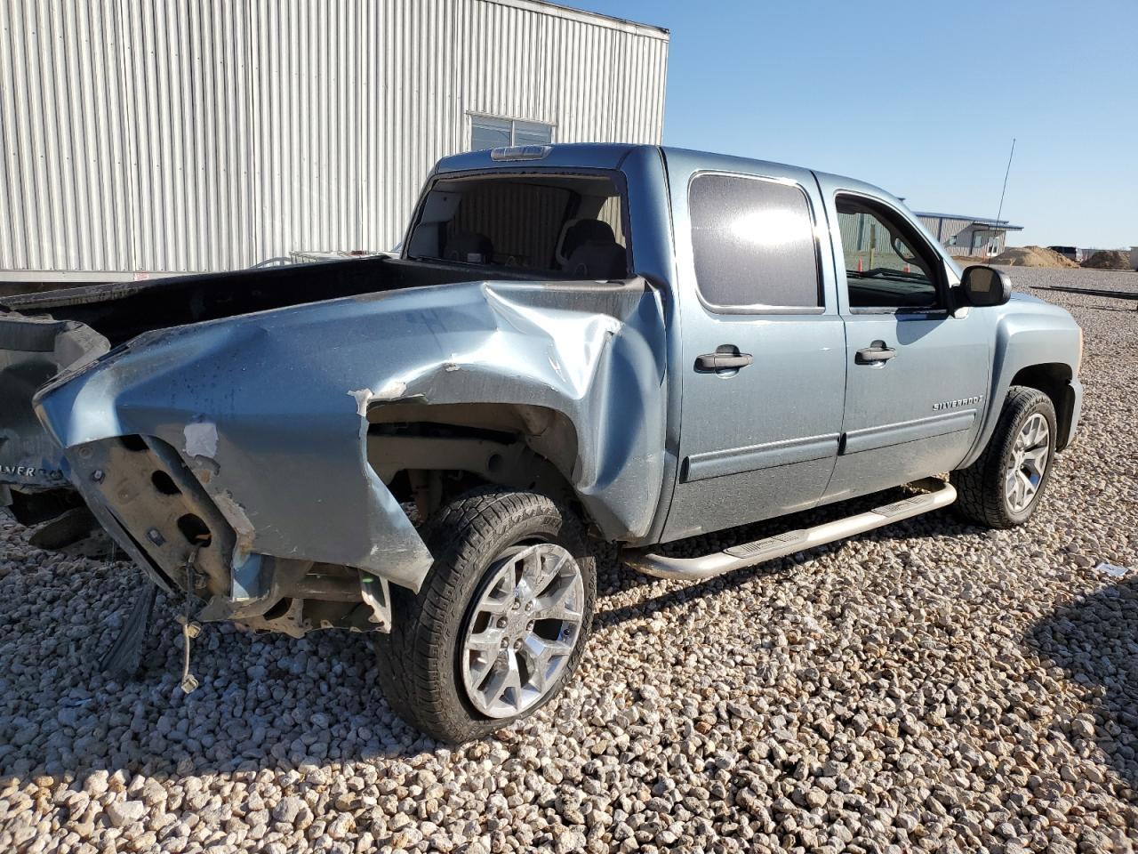 2009 Chevrolet Silverado - Image 3
