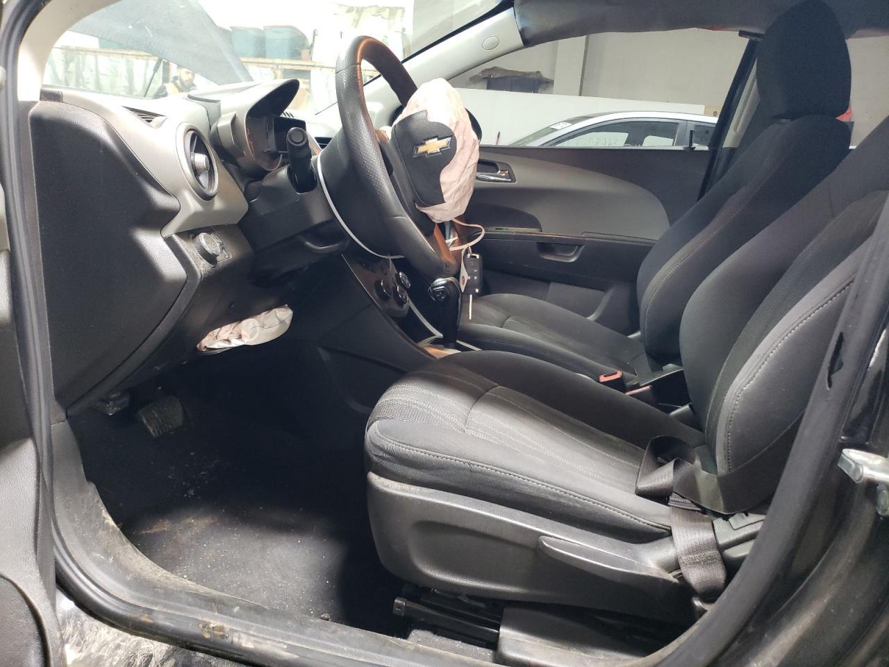 2016 Chevrolet Sonic Lt - Фото 7