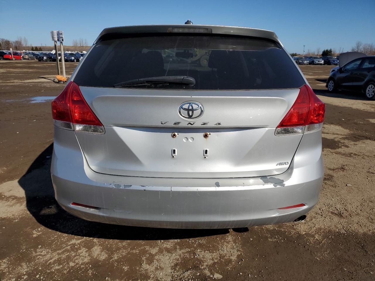2010 Toyota Venza - Фото 6
