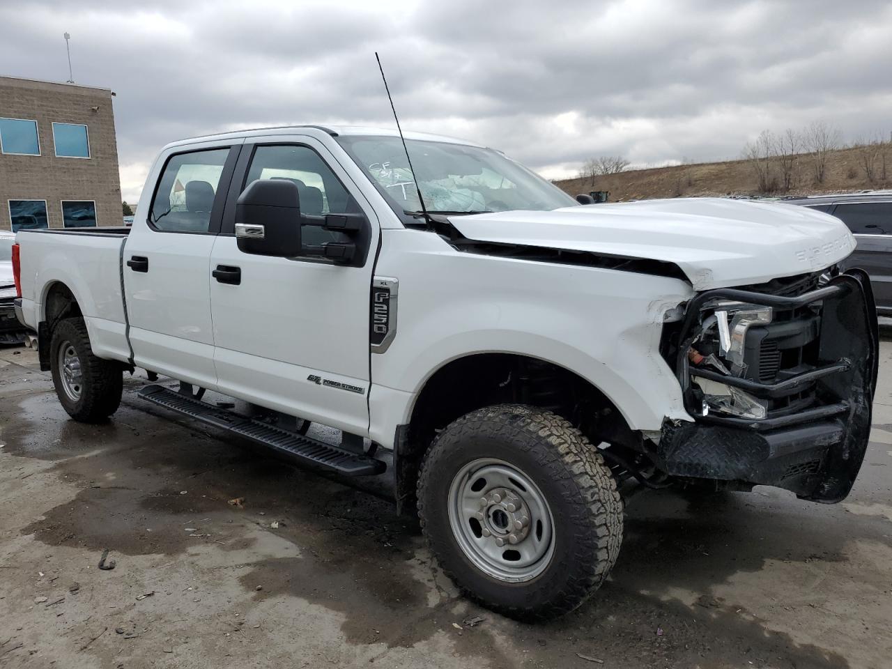 2022 Ford F250 Super Duty - Фото 4