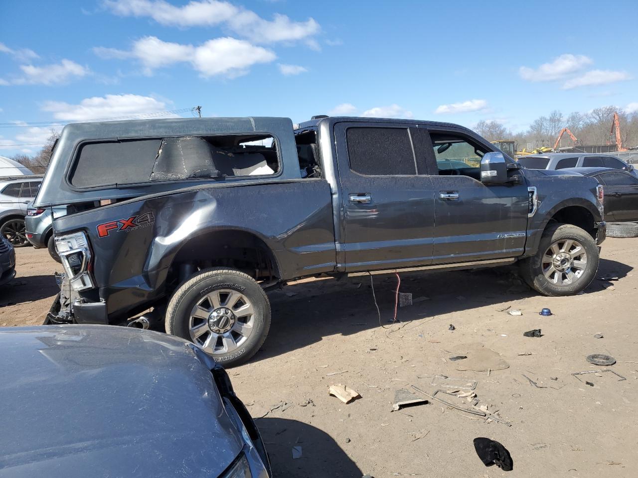 2021 Ford F250 Super Duty - Фото 3