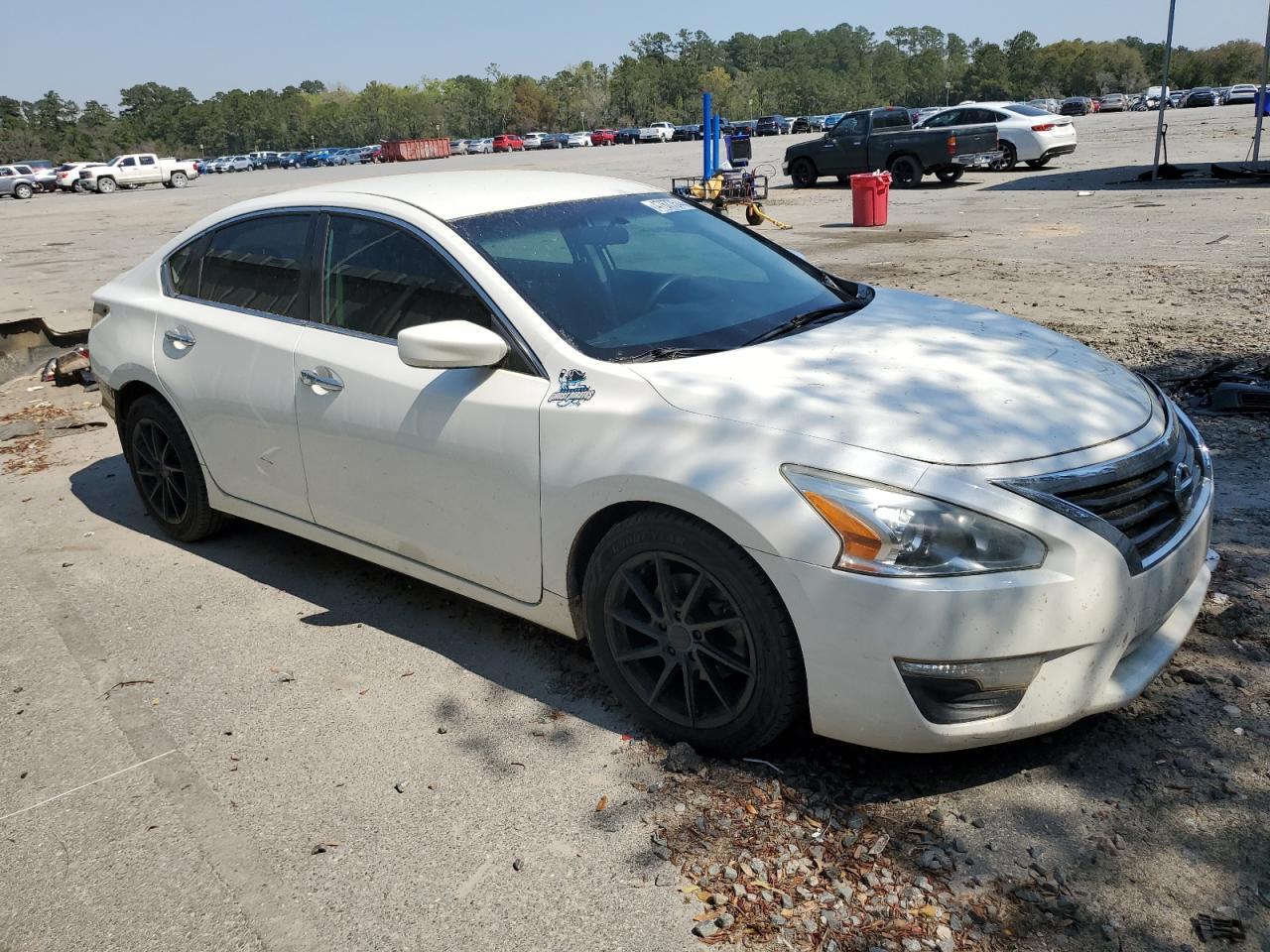 2015 Nissan Altima 2.5 - Image 4
