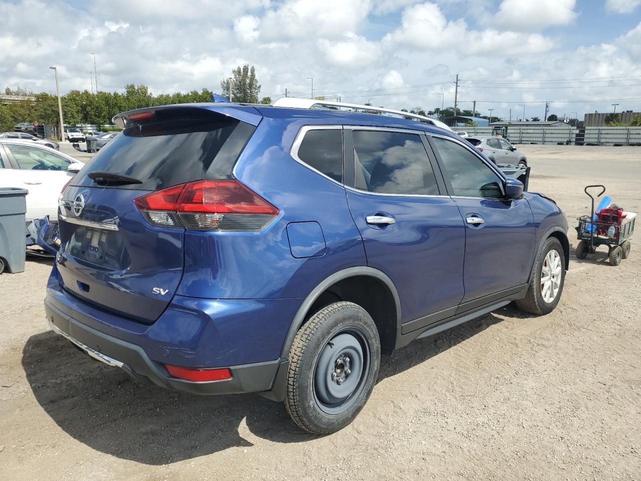 2019 Nissan Rogue S - Фото 3