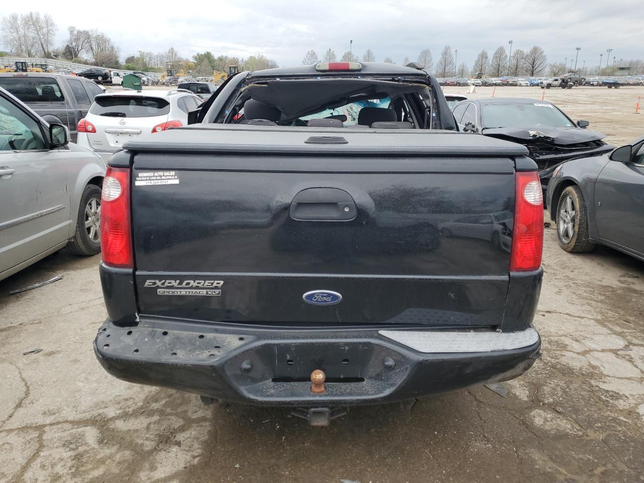 2005 Ford Explorer Sport Trac - Фото 6