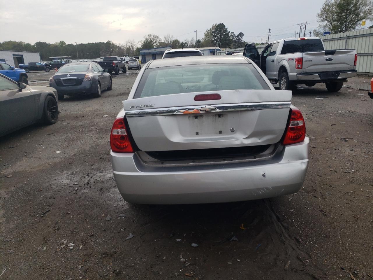 2008 Chevrolet Malibu Ls - Image 6