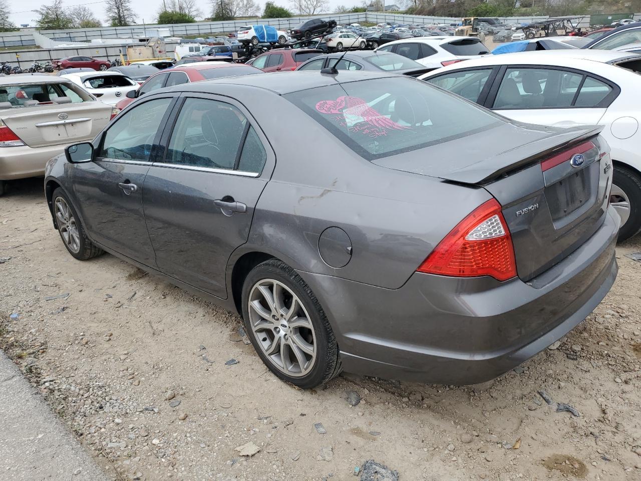 2011 Ford Fusion Se - Фото 2