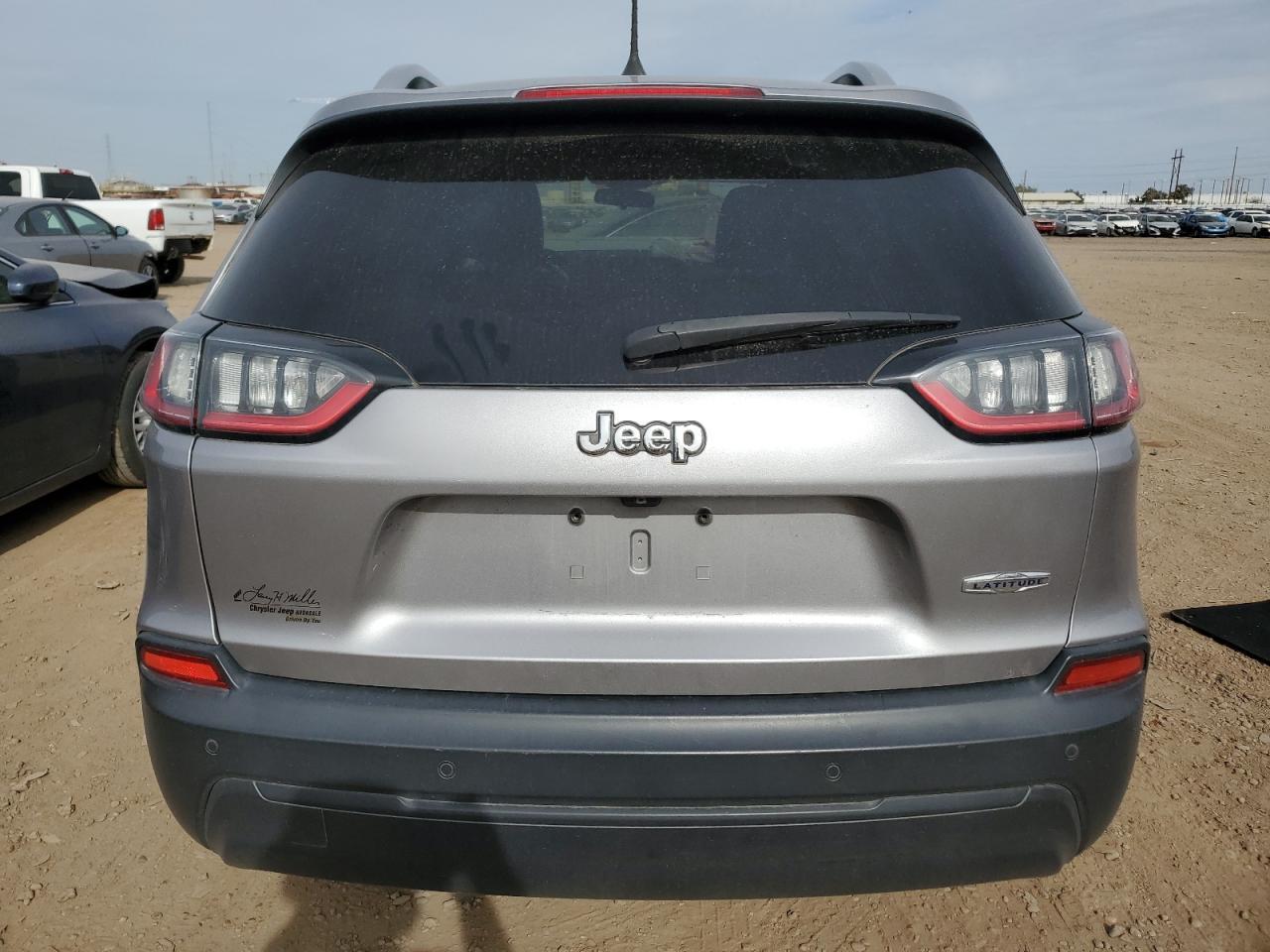 2019 Jeep Cherokee Latitude Plus - Image 6