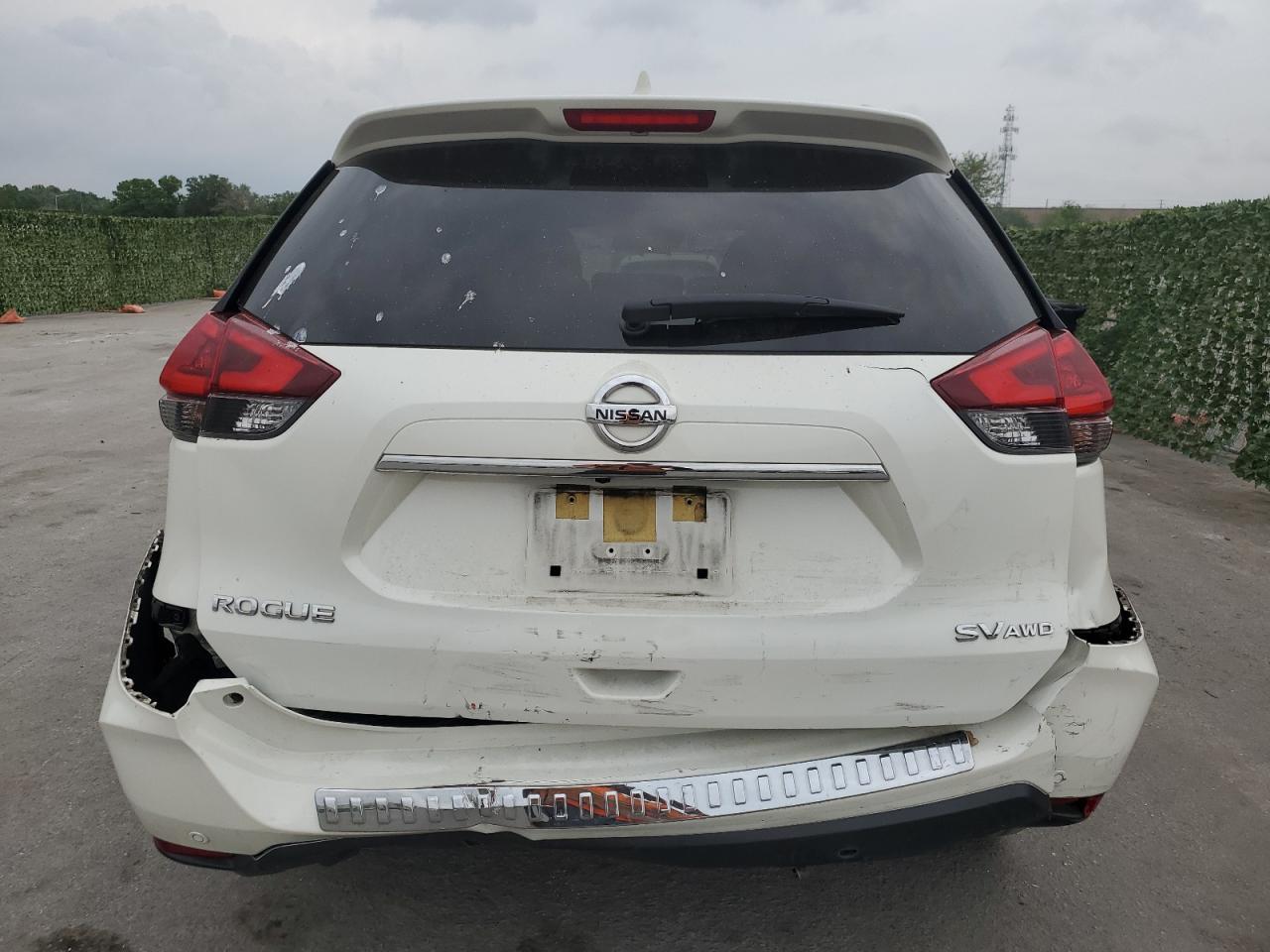 2019 Nissan Rogue S - Image 6