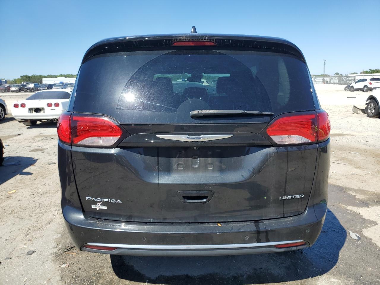 2017 Chrysler Pacifica Limited - Фото 6