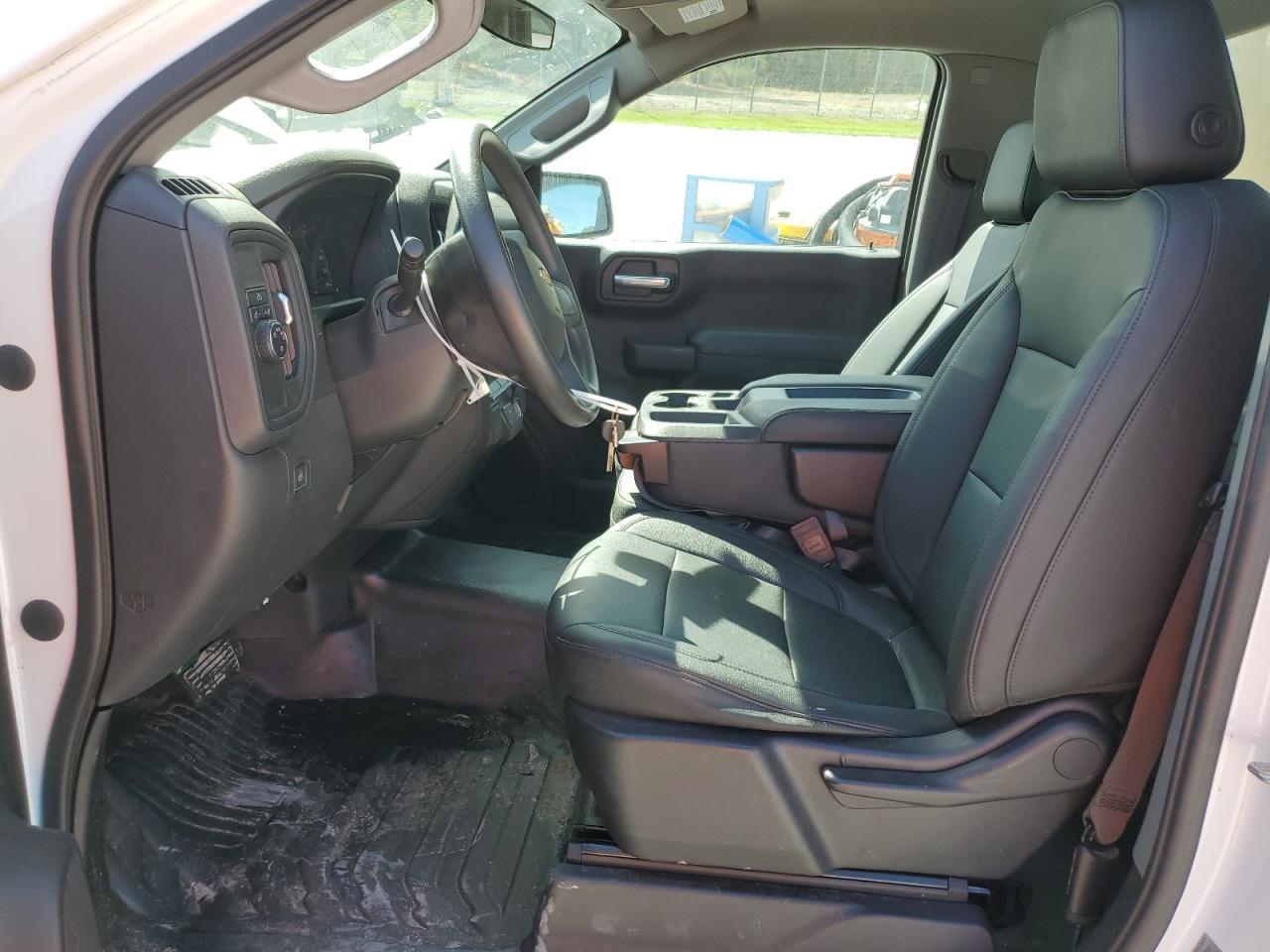 2020 Chevrolet Silverado C1500 - Фото 7