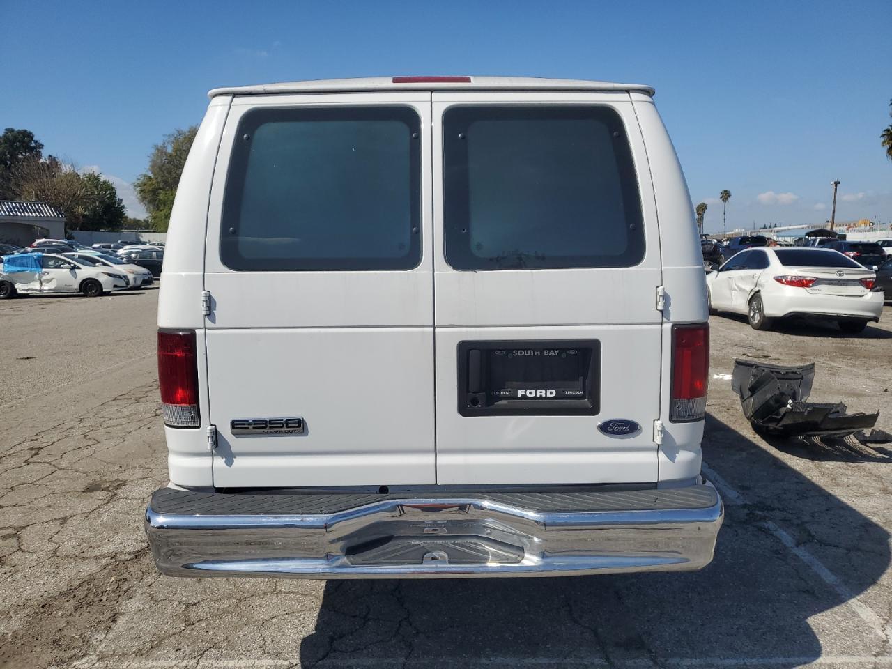 2008 Ford Econoline E350 Super Duty Van - Фото 6