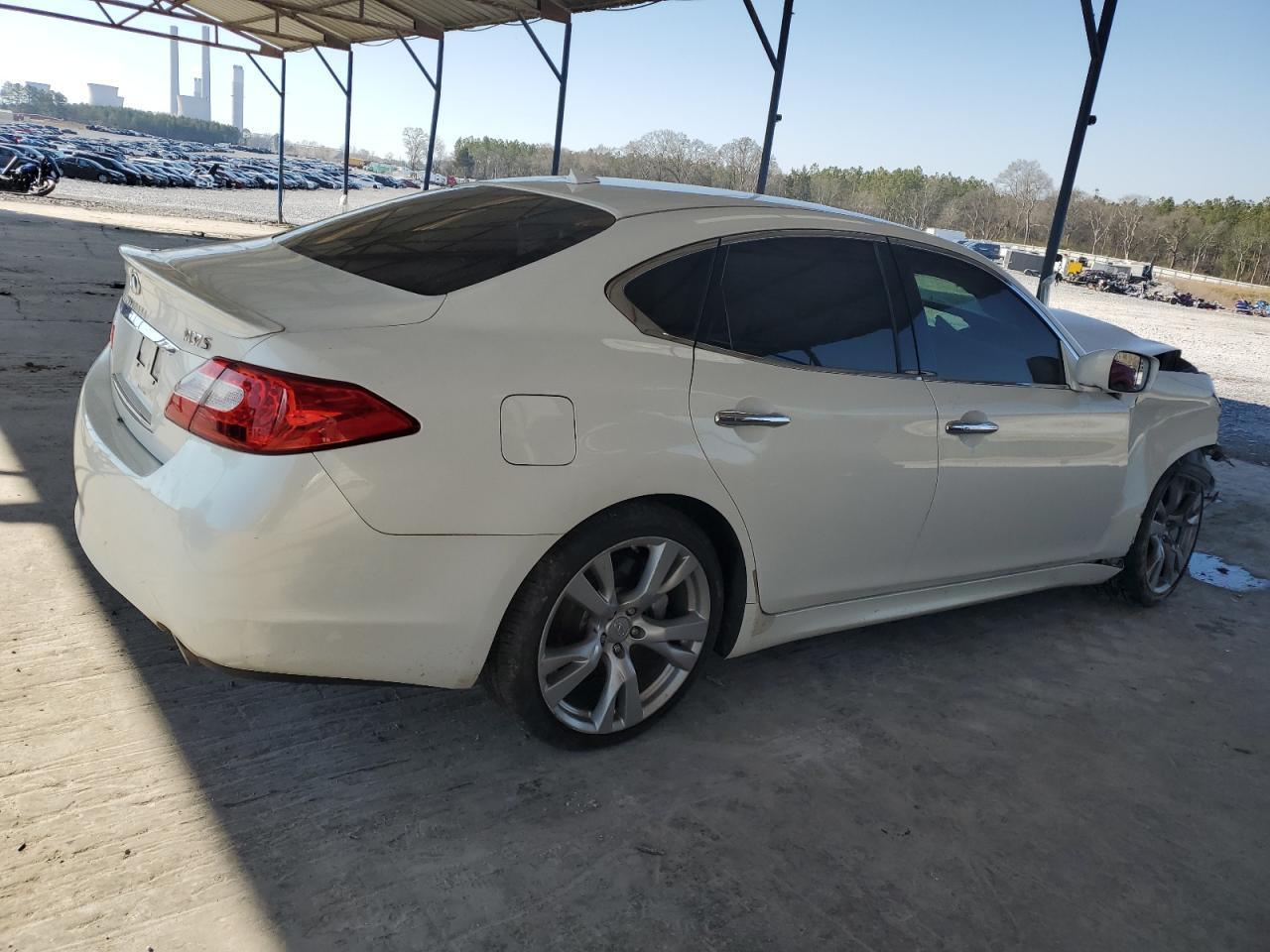 2011 Infiniti M37 - Image 3