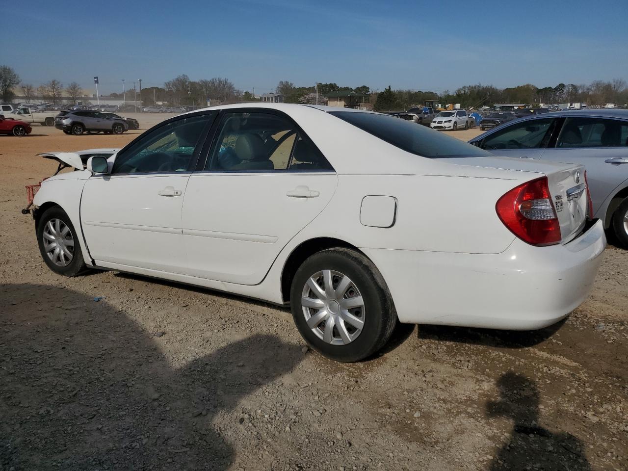 2002 Toyota Camry Le - Image 2