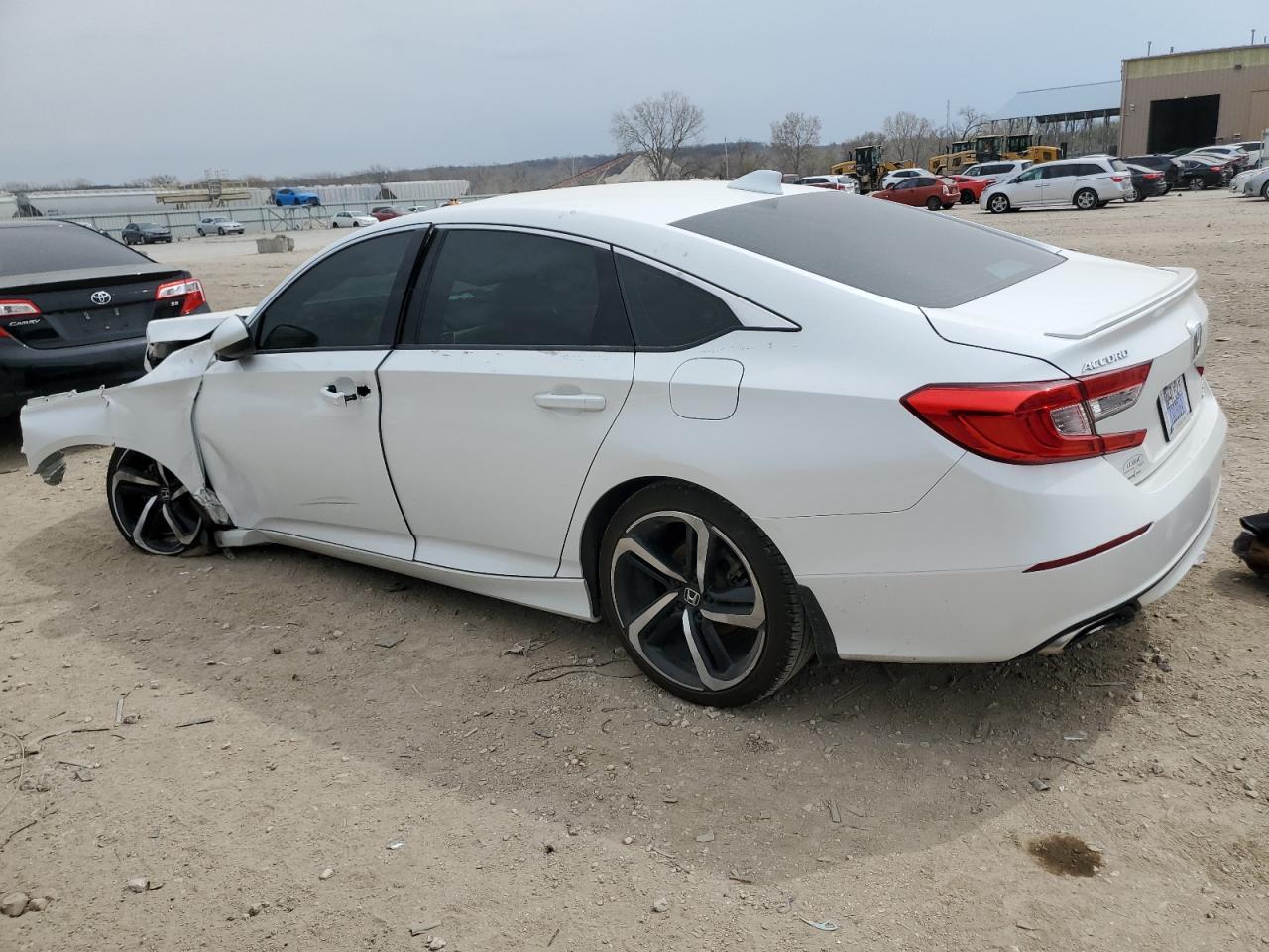 2020 Honda Accord Sport - Фото 2
