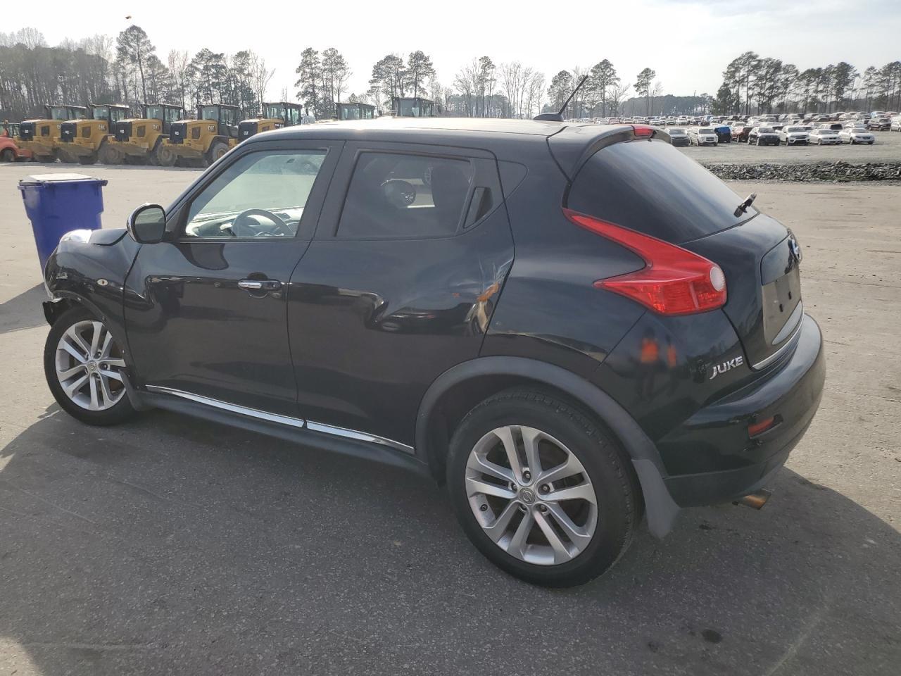 2011 Nissan Juke S - Image 2