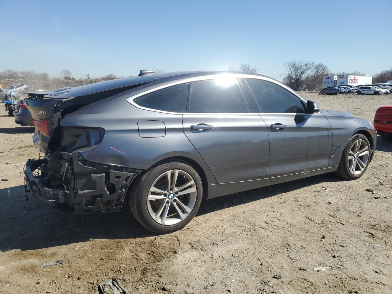 2018 BMW 330 Xigt - Фото 3