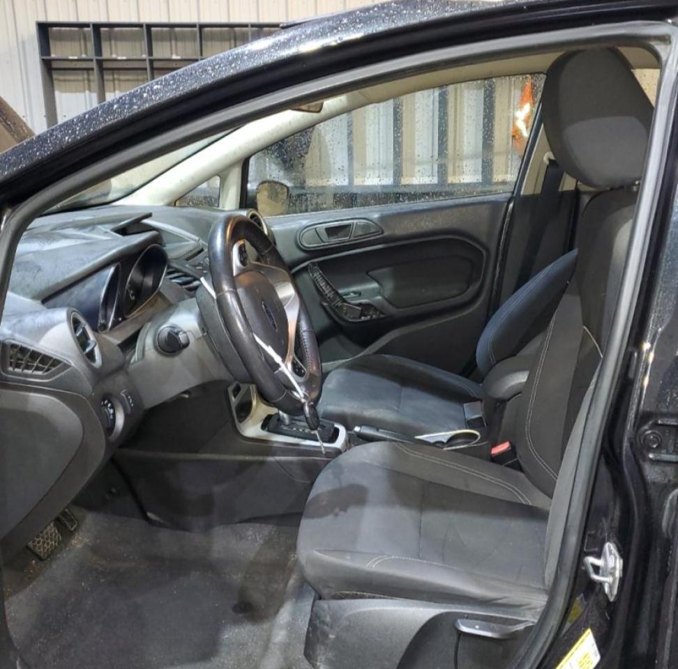 2014 Ford Fiesta Se - Фото 7