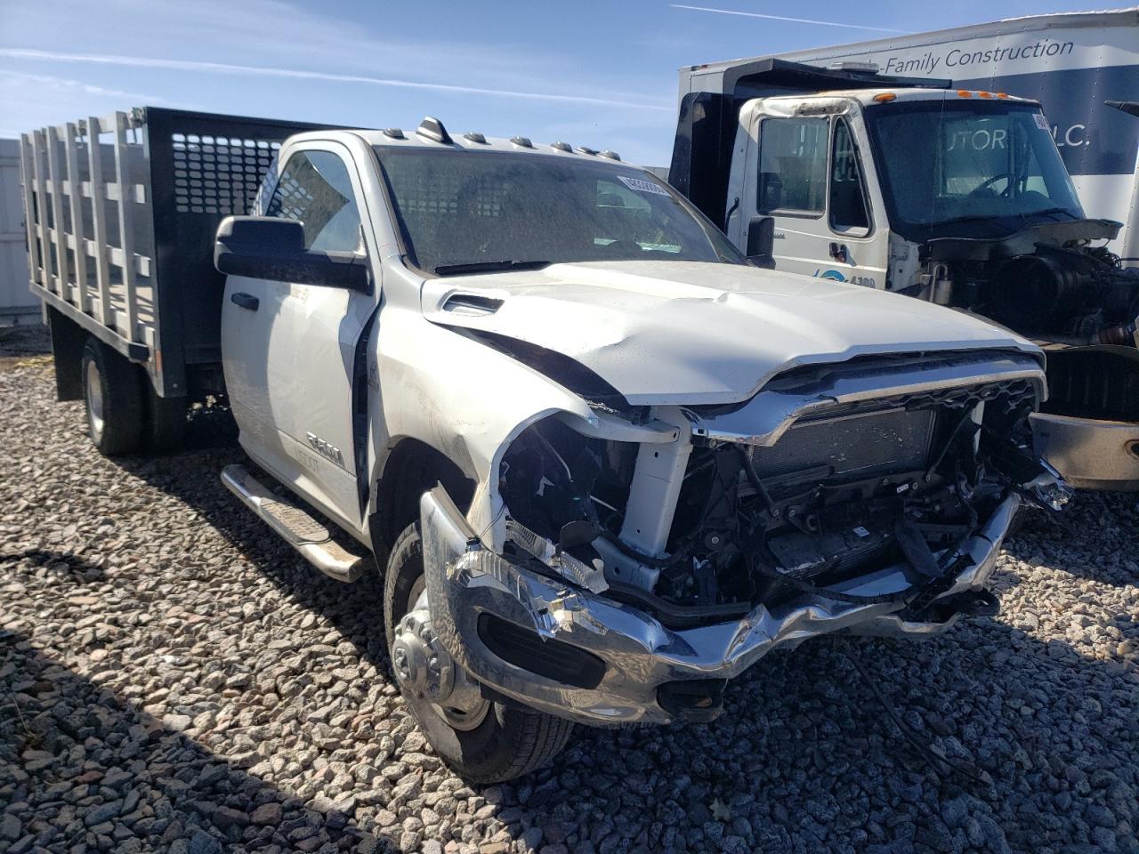 2022 Ram 3500 - Image 4