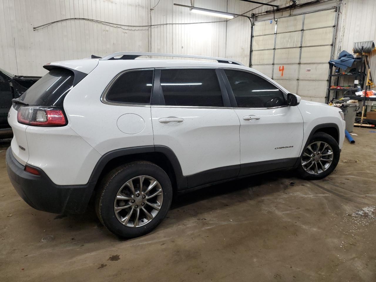 2019 Jeep Cherokee Latitude Plus - Фото 3