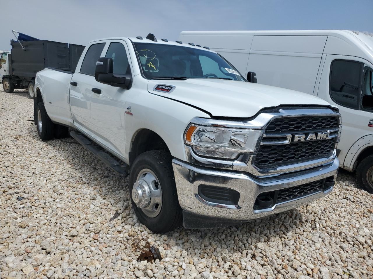 2024 Ram 3500 Tradesman - Фото 4