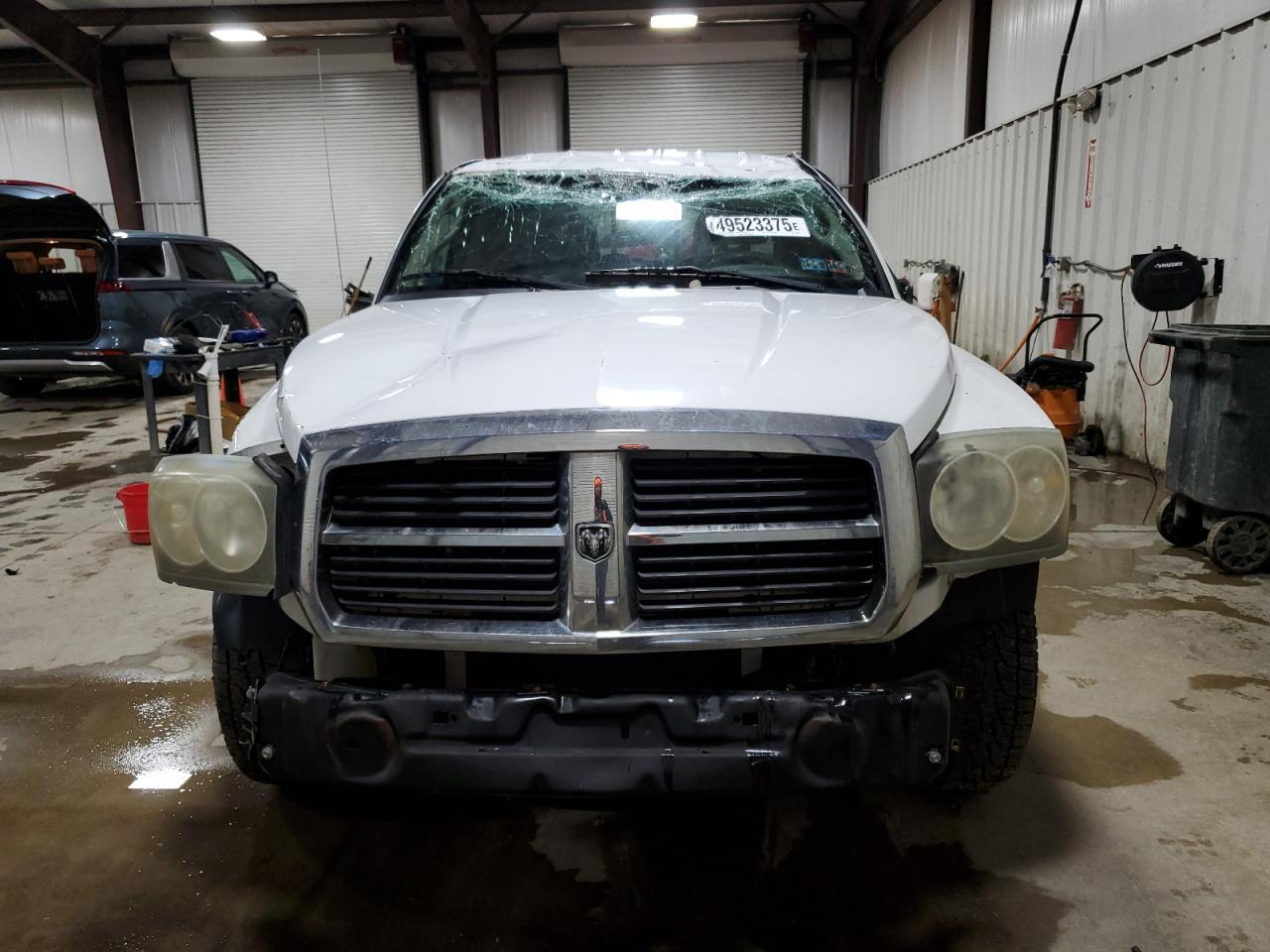 2005 Dodge Dakota Quad - Image 5