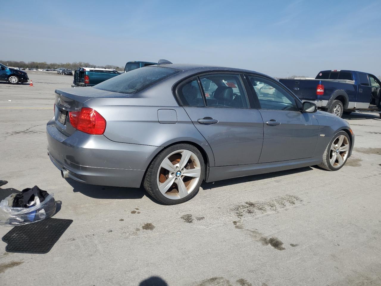 2011 BMW 335 I - Фото 3
