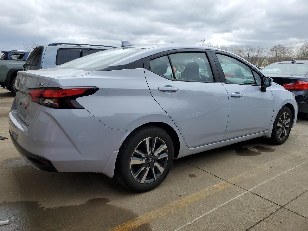 2024 Nissan Versa Sv - Image 3