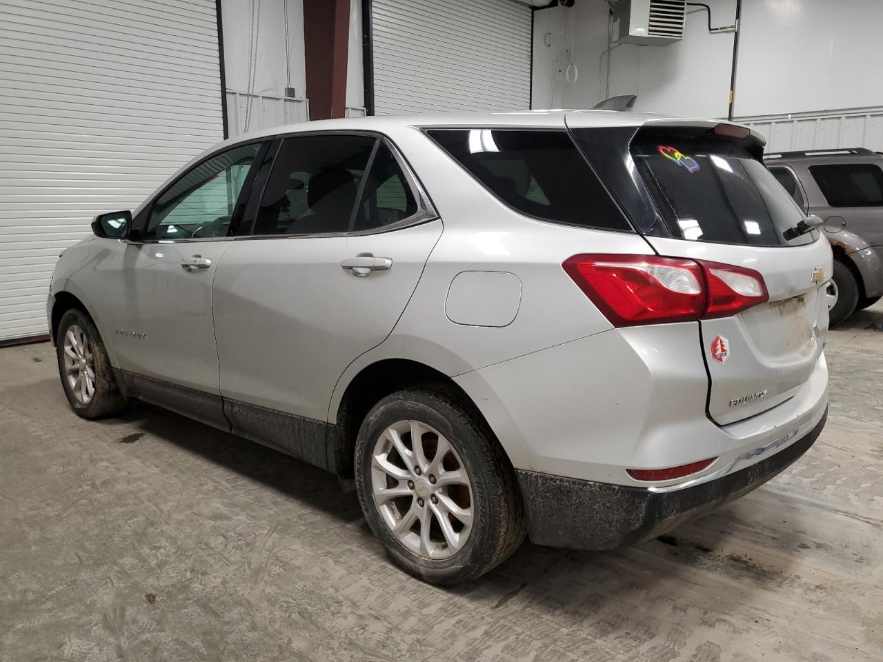 2020 Chevrolet Equinox Lt - Image 2